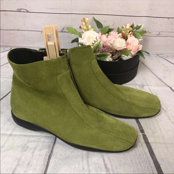 Prada Green Suede Booties Sz 37.5 7 Calzature - Picture 2 of 6
